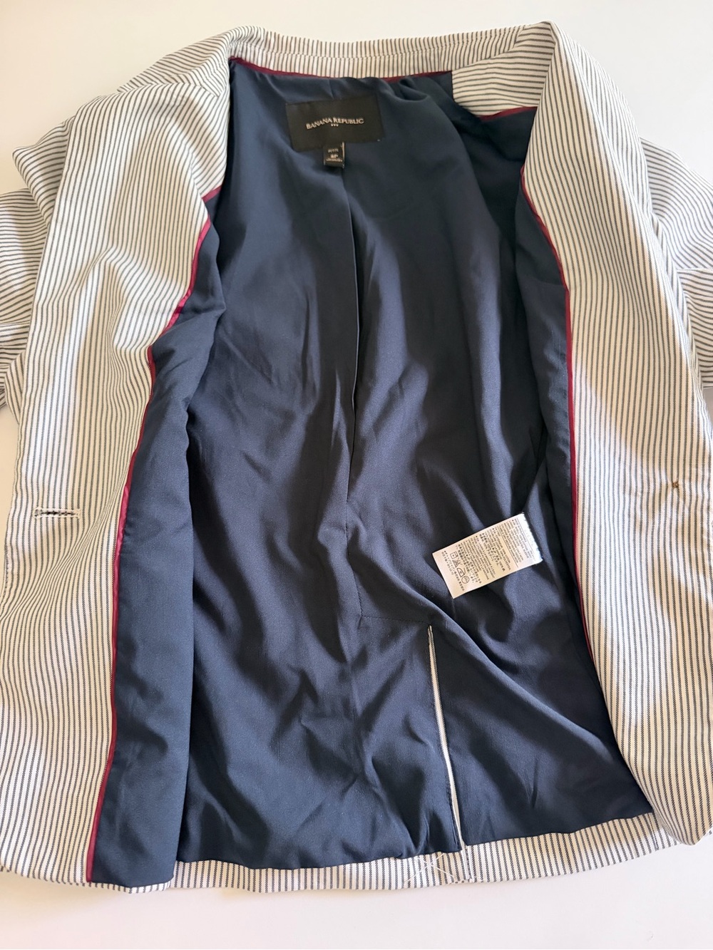 Banana Republic Striped Seersucker-Style Blazer Petite 8P - Picture 9 of 9